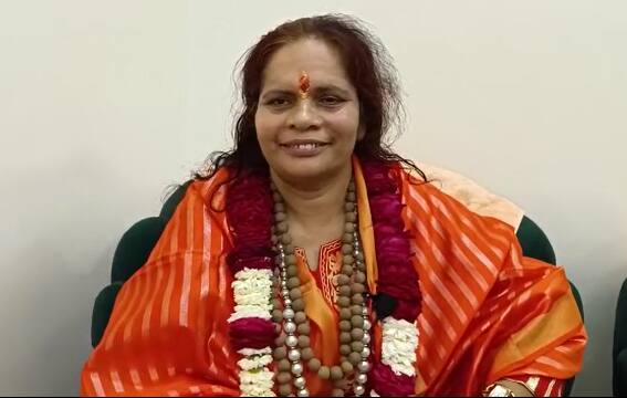 VHP Leader Sadhvi Prachi React on Swami Prasad Maurya Daughter Name Shurpanakha Ramcharitmanas Controversy Ramcharitmanas Controversy: 'स्वामी प्रसाद मौर्य अपनी बेटी का नाम शूर्पणखा रख लें', सपा नेता पर साध्वी प्राची का तंज