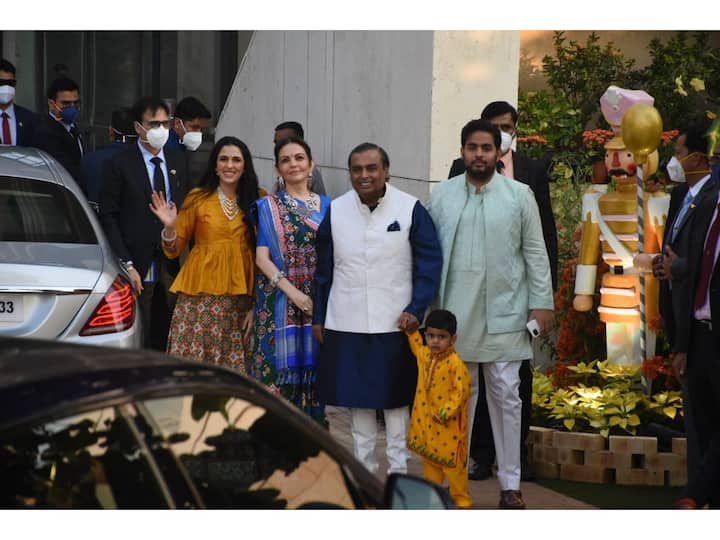 The Ambanis posed for the media in ethnic wear as they got clicked outside their house. Take a look.