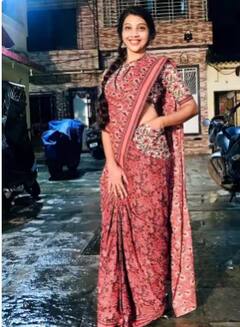 Pocket Saree: ਹੁਣ ਪੈਸੇ, ਮੋਬਾਈਲ ਜਾਂ ਚਾਬੀ ਕੈਰੀ ਕਰਨ ਲਈ ਨਹੀਂ ਪਵੇਗੀ ਪਰਸ ਦੀ ਲੋੜ, ਇਹ ਸਾੜੀ ਕਰੋ ਕੈਰੀ, ਦੇਖੋ ਤਸਵੀਰਾਂ