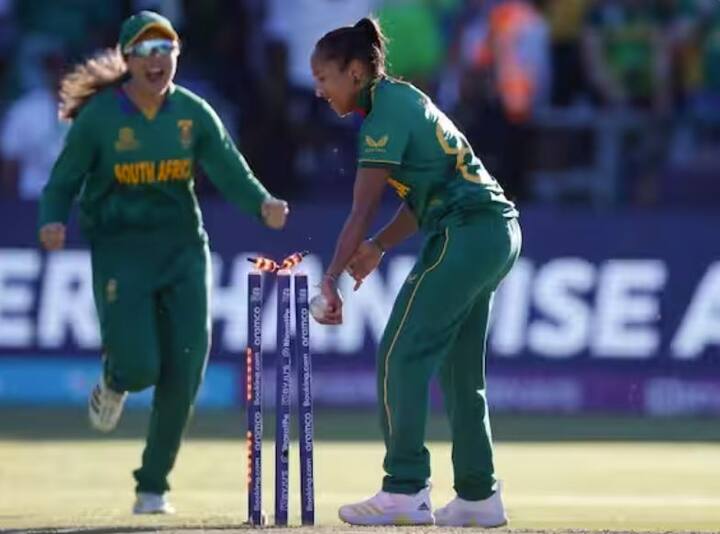 ਦੱਖਣੀ ਅਫਰੀਕਾ ਨੇ 13 ਫਰਵਰੀ ਨੂੰ ਨਿਊਜ਼ੀਲੈਂਡ ਖਿਲਾਫ ਮੈਚ ਵਿੱਚ ਵਾਪਸੀ ਕੀਤੀ ਸੀ। ਇਸ ਮੈਚ ਵਿੱਚ ਦੱਖਣੀ ਅਫਰੀਕਾ ਨੇ ਕੀਵੀ ਟੀਮ ਨੂੰ 65 ਦੌੜਾਂ ਦੇ ਵੱਡੇ ਫਰਕ ਨਾਲ ਹਰਾਇਆ। ਇਸ ਵਿਸ਼ਵ ਕੱਪ ਵਿੱਚ ਦੱਖਣੀ ਅਫਰੀਕਾ ਦੀ ਇਹ ਪਹਿਲੀ ਜਿੱਤ ਸੀ।