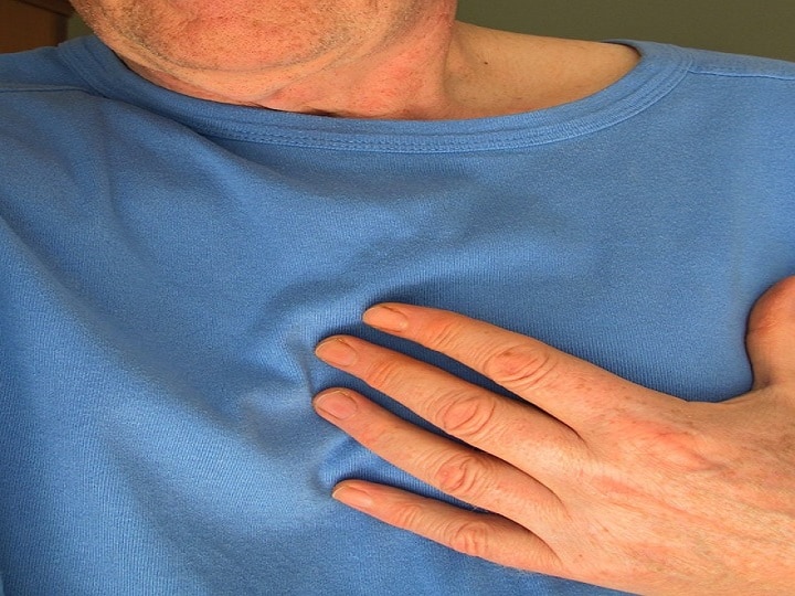 heart problem Pericardial effusion is a serious heart disease Heart Problem: इलाज में समझ रहे थे टीबी, मगर ये तो दिल की भयंकर बीमारी निकली, डॉक्टर भी हैरान