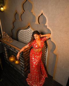 Anjali Arora Pics: ट्रेडिशनल ड्रेस में अंजलि अरोड़ा ने लूटी महफिल, सोशल मीडिया क्वीन की कातिलाना अदाएं कर देंगी दीवाना