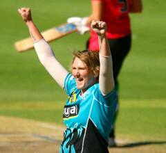 Photo: विमेंस बिग बैश लीग में धमाल मचाने वाली महिला ट्रक ड्राइवर, क्रिकेट नहीं खेलती तो चलाती हैं ट्रक