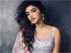 ఐటెం నెంబర్‌గా శ్రీలీల - పవర్ స్టార్‌తో చిందేసే ఛాన్స్ కొట్టేసిందా?