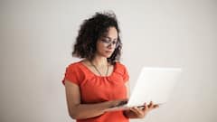 Health Tips: সারাদিন কম্পিউটারের সামনে কাজের ফলে চোখ জ্বালা করছে? রইল ঘরোয়া সমাধান