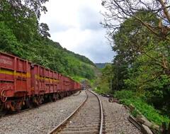 ਕੀ ਤੁਹਾਨੂੰ ਵੀ ਮਾਲ ਗੱਡੀਆਂ ਹੋਰ ਰੇਲਗੱਡੀਆਂ ਨਾਲੋਂ ਲੰਬੀਆਂ ਲੱਗਦੀਆਂ ਹਨ? ਇੱਥੇ ਸਮਝੋ ਕਿ ਇਸਦਾ ਗਣਿਤ ਕੀ ਹੈ