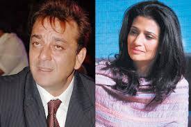 लेकिन रिया के साथ में संजय दत्त का रिश्ता कुछ खास चल नहीं पाया और ऐसा इसीलिए क्योंकि शादी के बाद अपने साथ फिल्में साइन कर दी थी. जिसके बाद वह अपनी पत्नी रिया को समय दे नहीं पा रहे थे. जिस वजह से दोनों का तलाक हो गया. (Photo- Instagram)