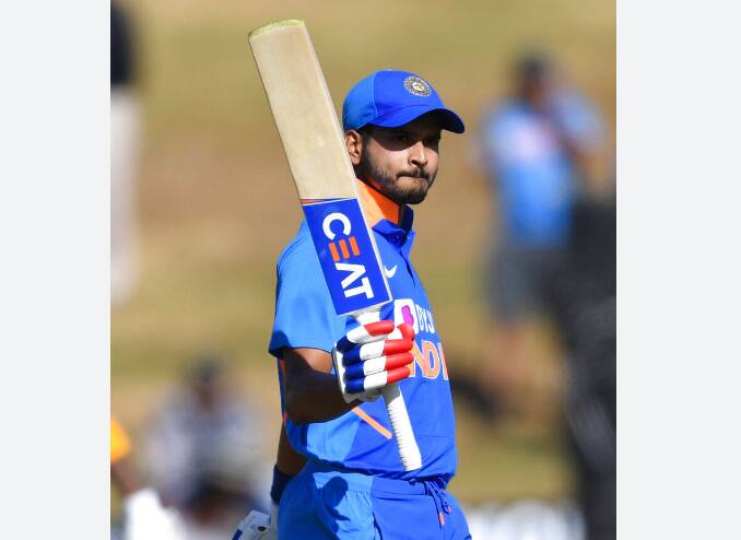 श्रेयस अनेकदा त्याच्या लहान बहिणीसोबत मजेदार व्हिडीओ तसेच डान्सचे व्हिडीओही शेअर करतो.