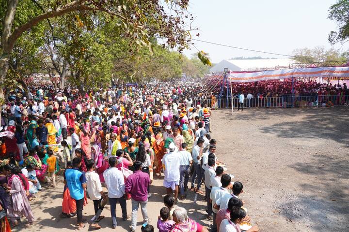लोकोत्सवात महाराष्ट्रासह, कर्नाटक आणि गोवा राज्यातून सहभागी झाले.