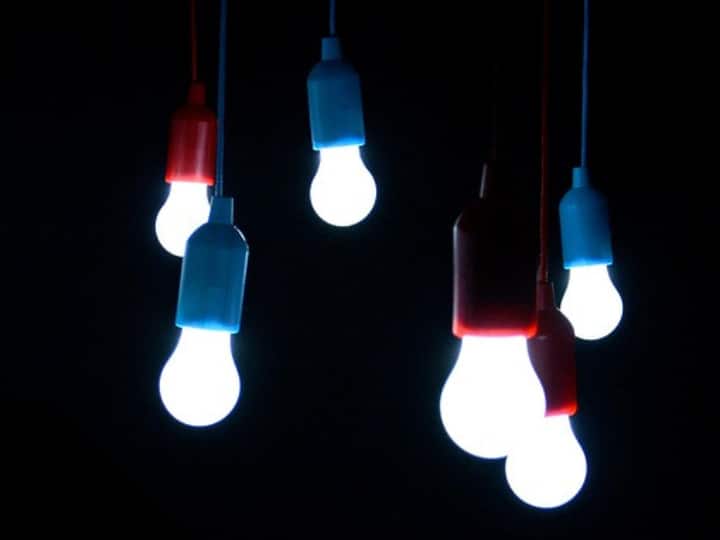 एक LED बल्ब कितनी बिजली खाता है? अगर 24 घंटे ऑन रखा जाए तो महीने में बिल कितना आयेगा?