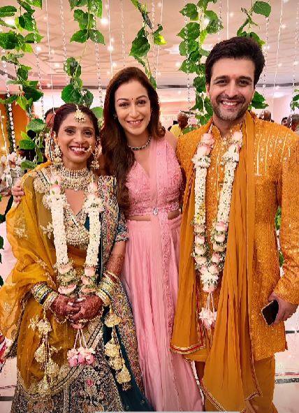 सचिन श्रॉफ की शादी में ‘तारक मेहता का उल्टा चश्मा’ और ‘गुम है किसी के प्यार में’ की पूरी कास्ट शामिल हुई थी. TMKOC की टीम ने लड़के वाले बनकर खूब मस्ती भी की.