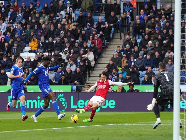 Premier League Round-Up: Arsenal Stay At The Top With Win Over Leicester, Man City Thrash Bournemouth; Liverpool Continue To Struggle Premier League Round-Up: Arsenal Stay At The Top With Win Over Leicester, Man City Thrash Bournemouth; Liverpool Continue To Struggle