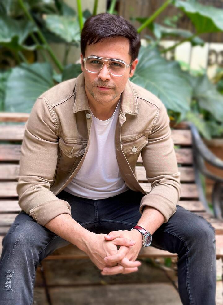 आता इमरानला सलमान खान याच्या टायगर 3 या चित्रपटाकडून मोठ्या आपेक्षा असतील. सलमान खान इमरानचं करिअर वाचवणार का? हे पाहणं औत्सुक्याचं ठरणार आहे.