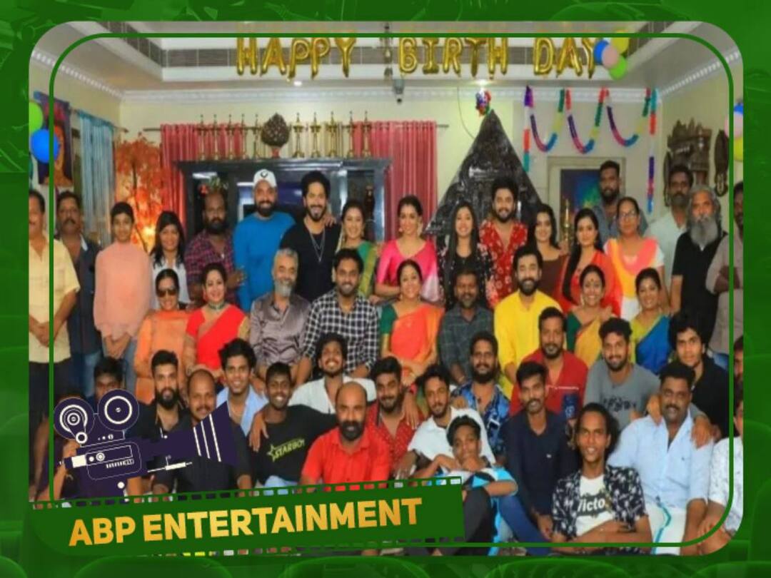 Mouna Ragam 2 : க்ளைமேக்ஸை நெருங்கிய பிரபல விஜய் டிவி சீரியல்.. வைரலாகும் மௌன ராகம் 2 குரூப் போட்டோ 