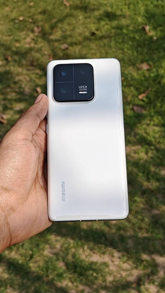 শাওমি ১৩ প্রো ফোনের ক্যামেরাতেই আসল চমক