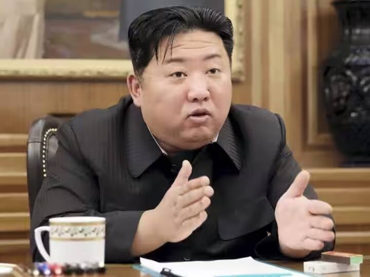 North Korea Kim Jong UN Strict Law watching Hollywood Movie Crime children parents sent to Prison North Korea Law: विदेशी शो देखने पर होगी बच्चों को सजा, पेरेंट्स को लेबर कैंप भेजा जाएगा, नॉर्थ कोरिया लाया नया कानून
