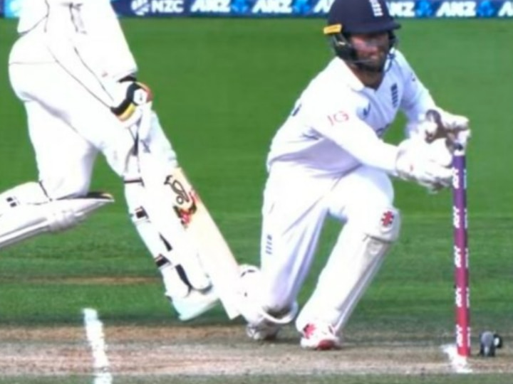 the-batsman-was-run-out-even-after-coming-into-the-crease-as