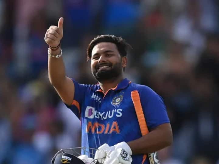 Rishabh Pant ने 6 साल के फैन के बर्थडे को इस तरह बनाया 'स्पेशल', सोशल मीडिया पर हुआ वायरल Young Fan's Father Requests Rishabh Pant for wishing on his Son's Birthday know what cricketer responded Rishabh Pant ने 6 साल के फैन के बर्थडे को इस तरह बनाया 'स्पेशल', सोशल मीडिया पर हुआ वायरल
