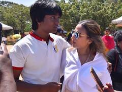 धनुष के बेटे यात्रा में फैंस को दिखी रजनीकांत की झलक, फोटो पर कर रहे ऐसे कमेंट