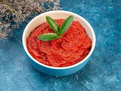 इस तरीके से बनाएं टमाटर की चटपटी चटनी...खाने में आ जाएगा स्वाद