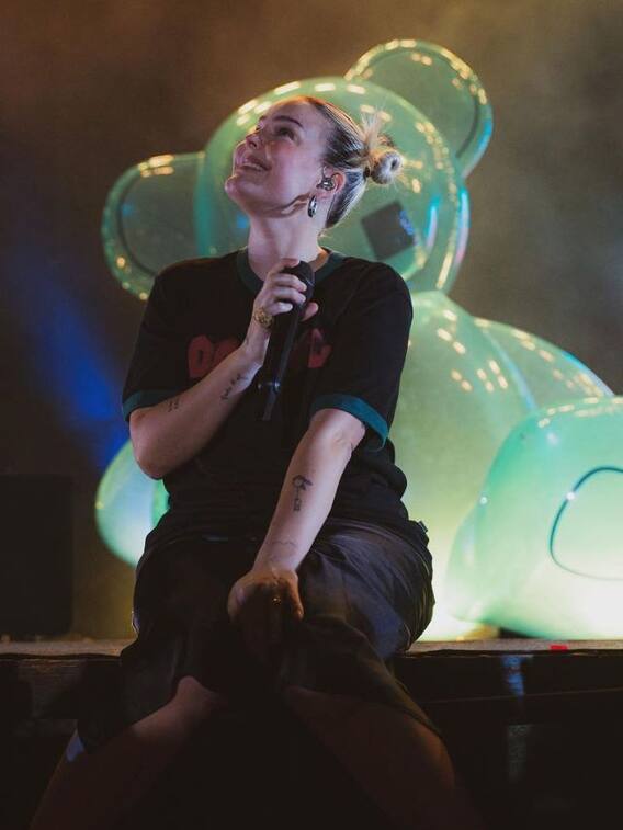 இந்தியாவில் இசை நிகழ்ச்சி நடத்திய ஆங்கில பாப்-பாடகி!