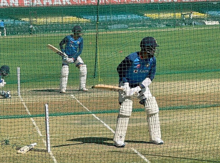 IND vs AUS Indore Test Shubman Gill & KL Rahul, Fighting For Same Spot, Pratice Together In Nets. See Pics IND vs AUS: Shubman Gill & KL Rahul, Contenders For Same Spot, Practice Together In Nets. See Pics