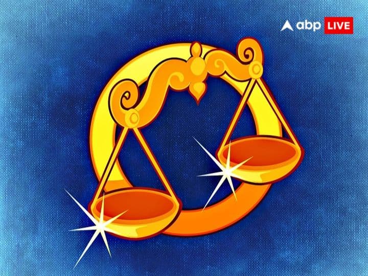 तुला- इस गोचर के परिणामस्वरूप तुला राशि के जातकों की आमदनी में अच्छी बढ़ोतरी देखने को मिल सकती है. पत्रकारिता, अभिनय, मीडिया, थिएटर या कला के क्षेत्र से संबंधित लोगों की कार्यक्षमता में बढ़ोतरी होगी और आपको अपनी इस कला से अच्छा मान-सम्मान मिलेगा. आपके अच्छे धन की प्राप्ति के योग भी बनेंगे.