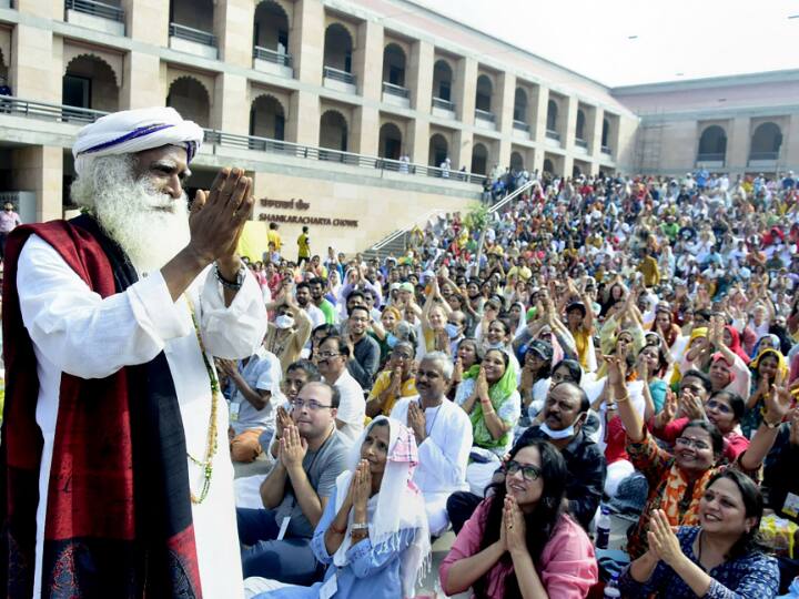 Sadhguru said In Kashmiri Pandit Conclave that there must be street in Every city name of Kashmir Sadhguru: ‘भारत के हर बड़े शहर में कश्मीर के नाम पर एक सड़क होनी चाहिए’, कश्मीरी पंडितों के कार्यक्रम में बोले सदगुरु