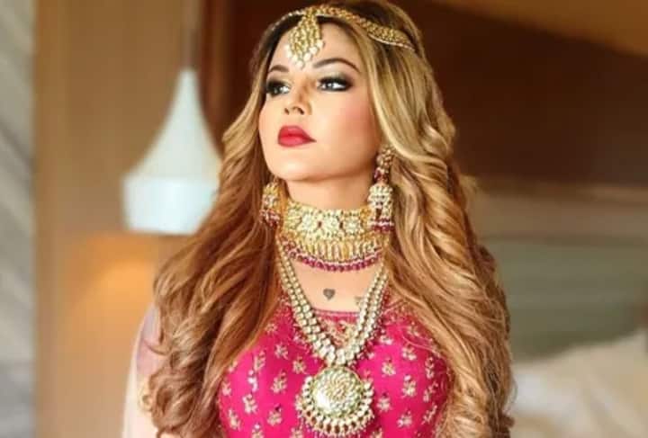 'ड्रामाक्वीन' राखी सावंतने मोठं पाऊल उचलल्याने चाहते तिचं कौतुक करत आहेत.