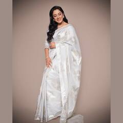 Anupama ने सफेद साड़ी में दिखाया अपना कातिलाना हुस्न, लोगों ने कहा- 'नजर ना लगे थू थू थू'