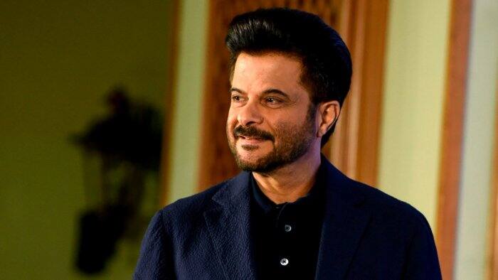 அனில் கபூருக்கு புகைப்பிடிப்பது, மது அருந்துவது, துரித உணவுகள், கார்பனேற்றம் செய்யப்பட்ட பானங்கள் போன்றவை அறவே பிடிக்காது