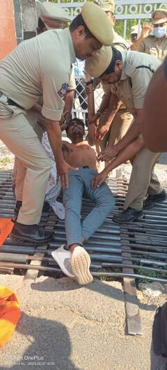 Warangal News: హన్మకొండలో కళాశాలలు బంద్ చేస్తున్న ఏబీవీపీ కార్యకర్తలు - అడ్డుకొని అరెస్ట్ చేస్తున్న పోలీసులు