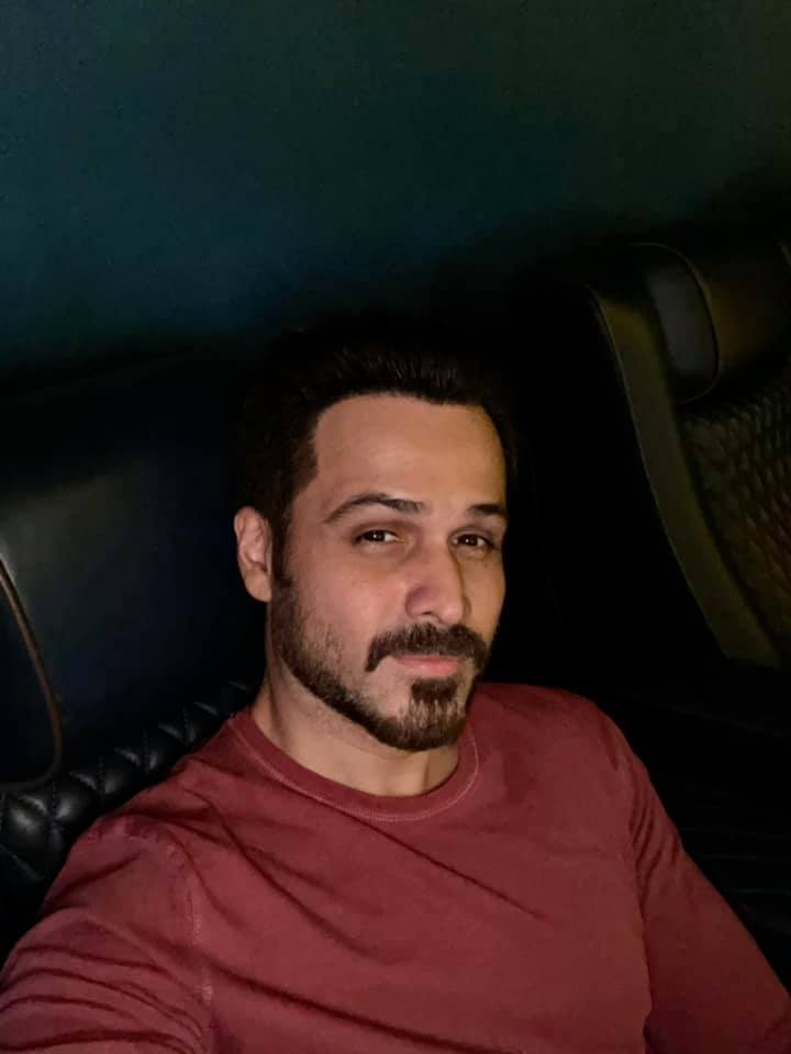 इमरान हाशमी याने सुरुवातीच्या काळात एकापेक्षा एक हिट चित्रपट दिले आहेत. पण गेल्या काही वर्षांपासून त्याचे चित्रपट सपाटून आपटत आहेत. तिकिटखिडकीवर लोक येत नाहीत.