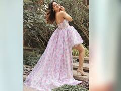 Divya Agarwal Pics: दिव्या अग्रवाल के एथनिक लुक से लें इंस्पिरेशन, वेडिंग में आप ही शाइन करेंगी