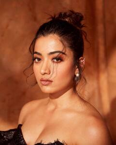 Rashmika Mandanna Pics: ब्लॅक मिनी ड्रेसमध्ये 'रश्मिका मंदाना'ने लावलं चाहत्यांना वेड, पाहा फोटो