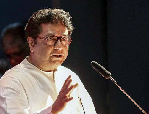 मला ठराविक लोकांची चरित्र वाचायला आवडतात. डॉ. बाबासाहेब आंबेडकर, इंदिरा गांधी, सावरकर यांचे जीवन चरित्र वाचायला आवडेत. तसेच छत्रपती शिवाजी महाराज यांचे चरित्र वाचायला आवडेत.