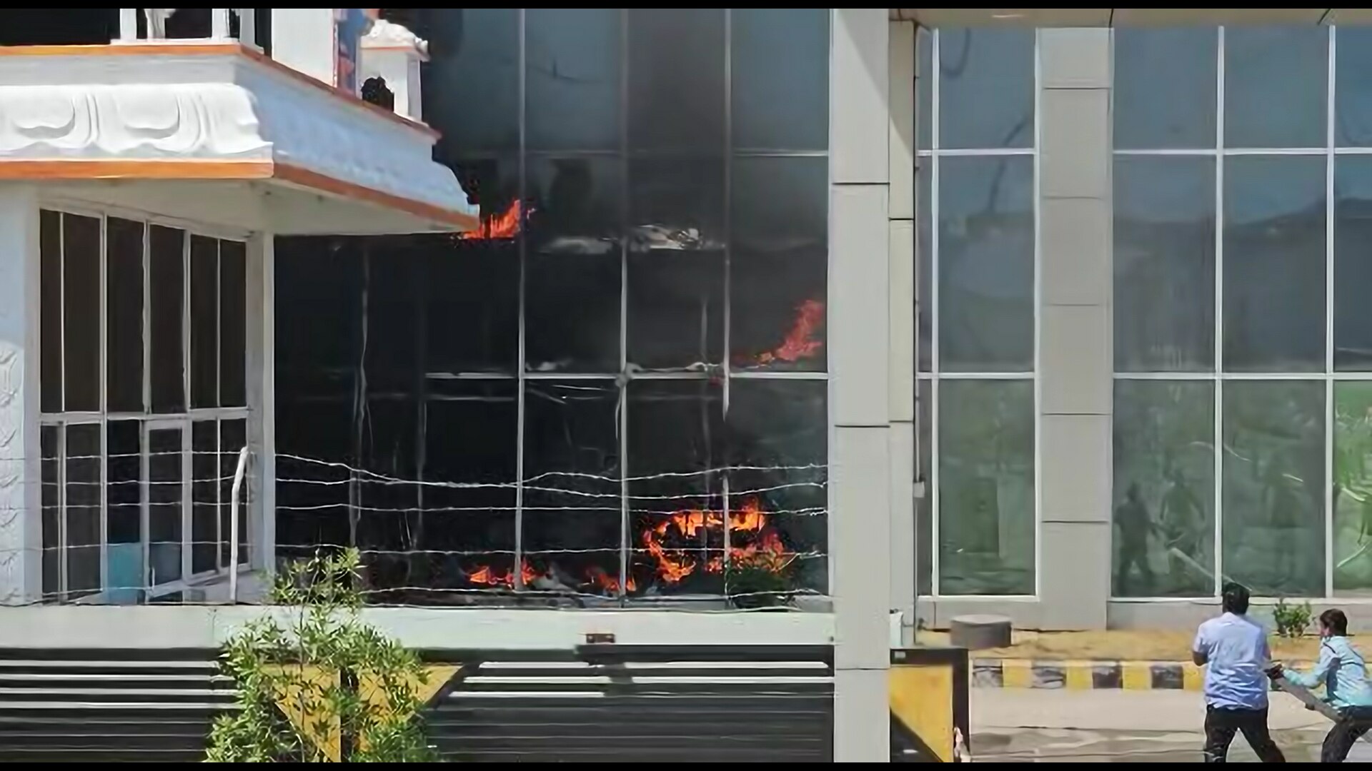 Foxlink Fire Accident : రేణిగుంట ఫాక్స్ లింక్ పరిశ్రమలో భారీ అగ్ని ప్రమాదం, రూ.కోట్లలో ఆస్తి నష్టం