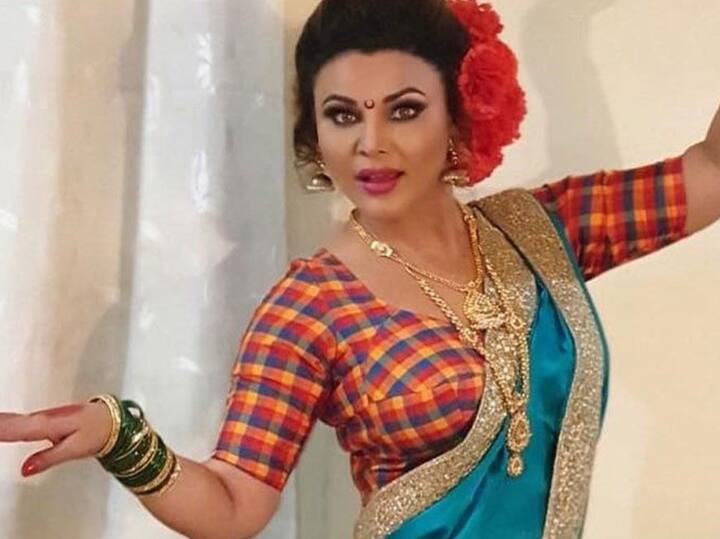 राखीने आदिलवर फसवणुकीचे आरोप केले असून तो सध्या पोलिसांच्या ताब्यात आहे.