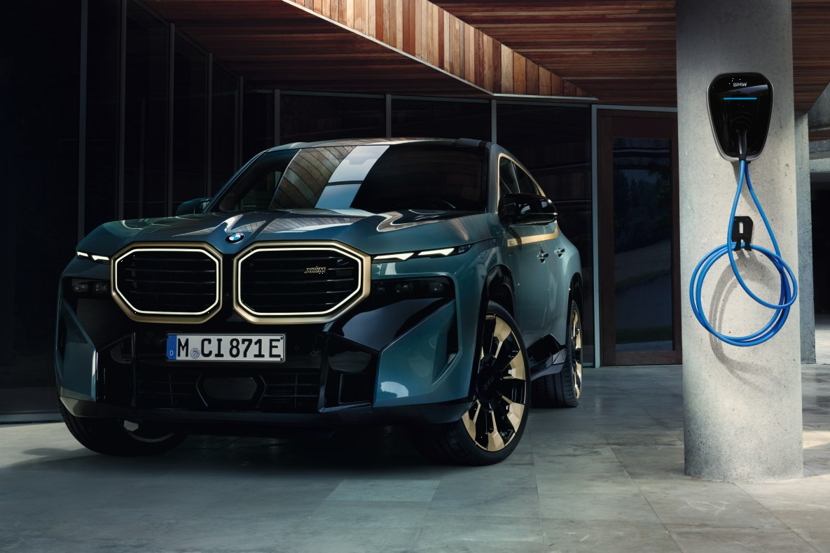 BMW XM Label Red: शुरू हुई बीएमडब्ल्यू लेबल रेड एडिशन एक्सएम की बुकिंग, केवल 2,000 यूनिट्स की होगी बिक्री