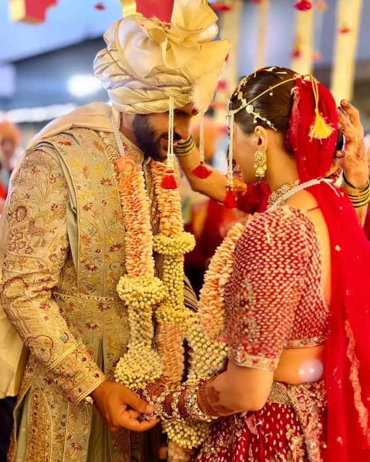 शार्दुल-मिताली यांचा नोव्हेंबर २०२१ मध्ये साखरपूडा झाला होता. बऱ्याच वर्षाच्या रिलेशनशिपनंतर या दोघांनी लग्न करण्याचा निर्णय घेतला होता.