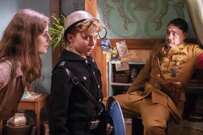 Steven Spielberg Movies: हिटलर आणि इस्त्रायलची गुप्तचर संघटना मोसाद तसेच दुसऱ्या महायुद्धाशी संबंधित पाच चित्रपट असेल आहेत जे तुम्ही पाहिलेच पाहिजेत.