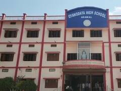 जगदलपुर में फीस का भुगतान नहीं करने पर परीक्षा हॉल से छात्रों को किया बाहर, मचा हंगामा