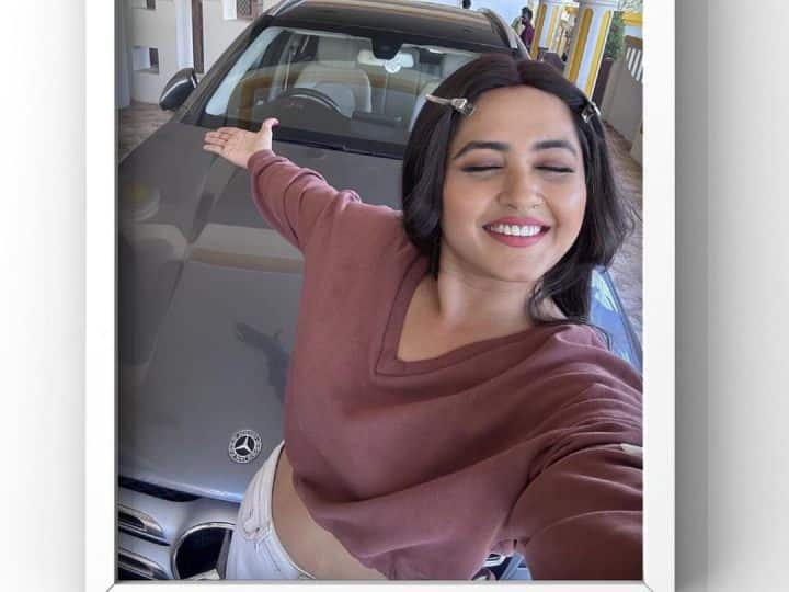 Kajal Raghwani Car: भोजपुरी एक्ट्रेस काजल राघवानी ने हाल ही में दर्शकों को अपनी नई तस्वीरें साझा करते हुए अपनी ड्रीम कार दिखाई है.