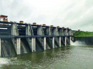 Buldhana Water Scarcity : उन्हाचा चटका वाढला, बुलढाणा जिल्ह्यात प्रकल्पातील पाणीसाठ्यात घट; पाणीटंचाईची शक्यता