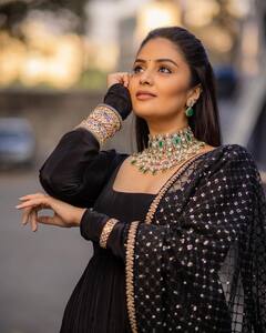 Anchor Sreemukhi: బ్లాక్ డ్రెస్ లో మెరిసిపోతున్న యాంకర్ శ్రీముఖి