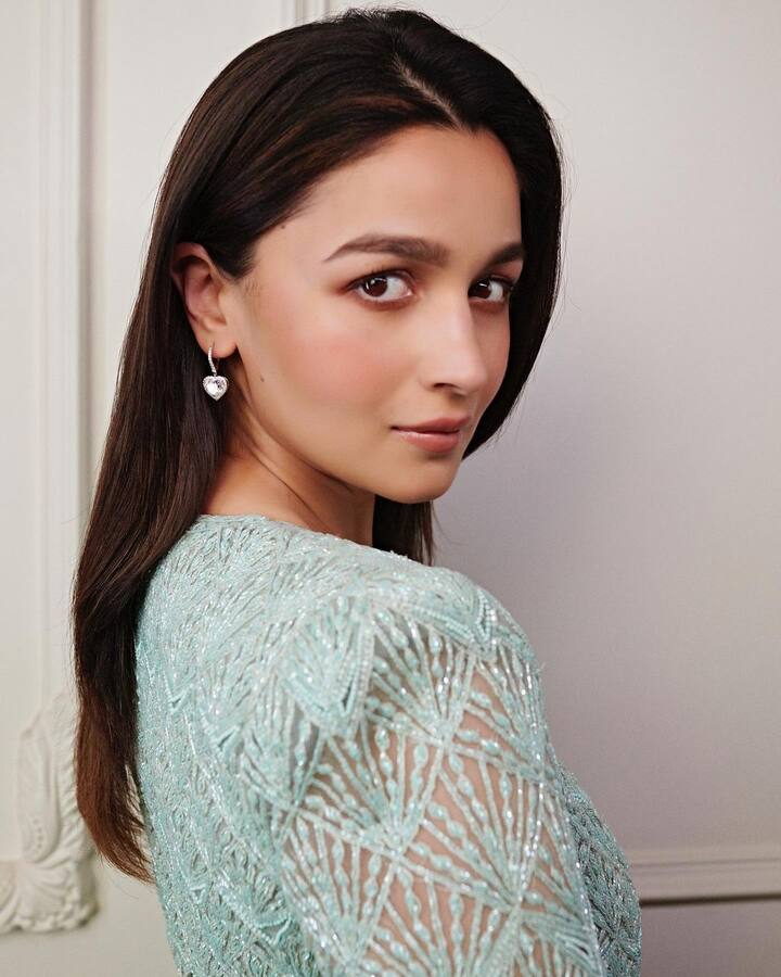 ఆలియా భట్ అందమైన ఫోటోలు -Image Credit: Alia Bhatt/Instagram
