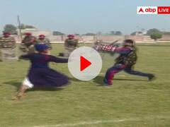 Watch: निहंग सिख दे रहे पंजाब पुलिस के जवानों को 'गतका' की ट्रेनिंग, हिंसा से निपटने में मिलेगी मदद