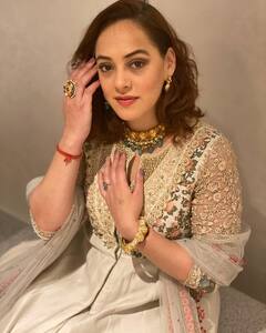 Hazel Keech Home: इस आलीशान बंगले की मालकिन हैं युवराज सिंह की पत्नी, जिम से लेकर पर्सनल  थिएटर...देखें हेजल कीच के घर की इनसाइड फोटोज...