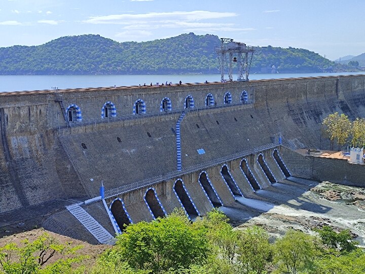 Mettur dam: மேட்டூர் அணை நிலவரம்: நீர்வரத்து 992 கன அடியாக சரிவு