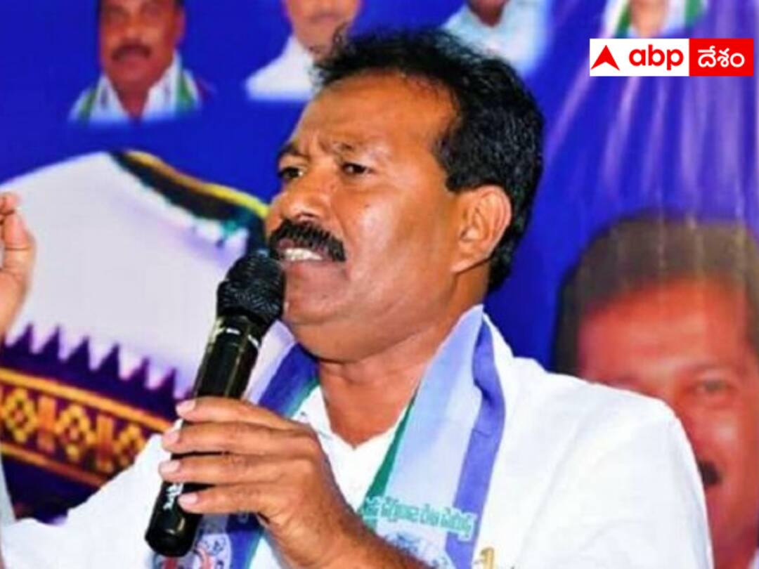 IT officials conducted searches in the houses of YSRCP MLA Mohammad Mustafa's relatives. IT Raids In YSRCP MLA house : వైఎస్ఆర్‌సీపీ ఎమ్మెల్యే బంధువుల ఇళ్లల్లో ఐటీ సోదాలు - ఏం జరుగుతోంది ?